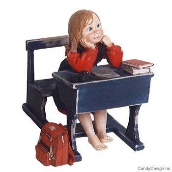 Skolebarn - Pike i rødt og blått med pult