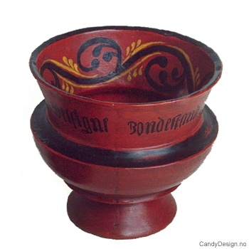 Høy skål i orginal farge