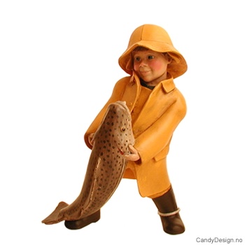 Enkle barn tilbake fra fisketur - Pike med stor fisk i armene