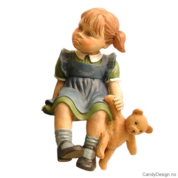 Sittende Carl Larsson barn - Pike med bamse