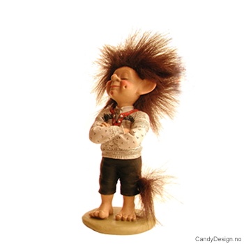 Lite stående troll med genser