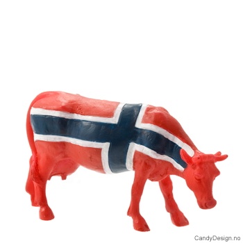 Ku med Norsk flagg