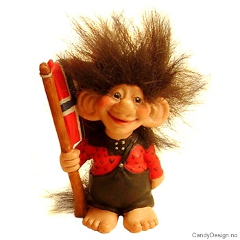 Troll med Norsk flagg - rød genser