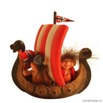 Vikingskip suvenir med vikingtroll