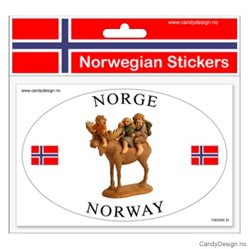 Ovalt klistremerke for bil med elg med trollfamilie på ryggen